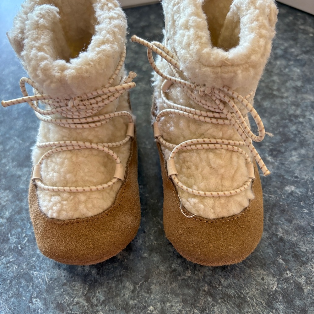 Robeez Tan and Cream Kids Boots